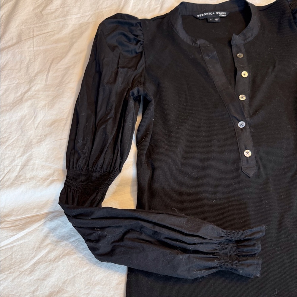VERONICA BEARD Effy Puff Sleeve Ribbed Knit Henley Buttoned Shirt - Picture 10 of 16